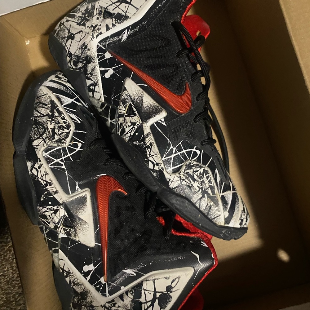 Size 5 worn maybe 2 times